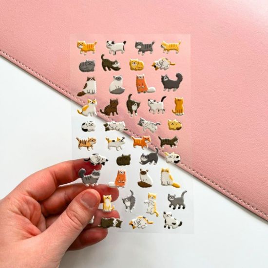 Kedili Kabartmalı Etiket resmi