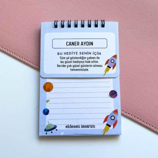 Açık Mavi Uzaylı Defter İsme Özel Karne Hediyesi resmi